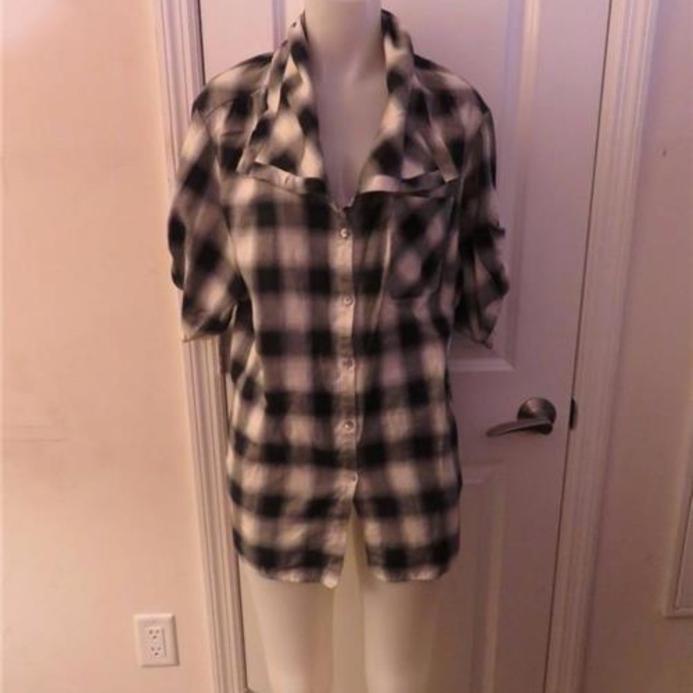 VINCE GRAY,WHITE,BLACK CHECK BUTTON DOWN SHIRT XS